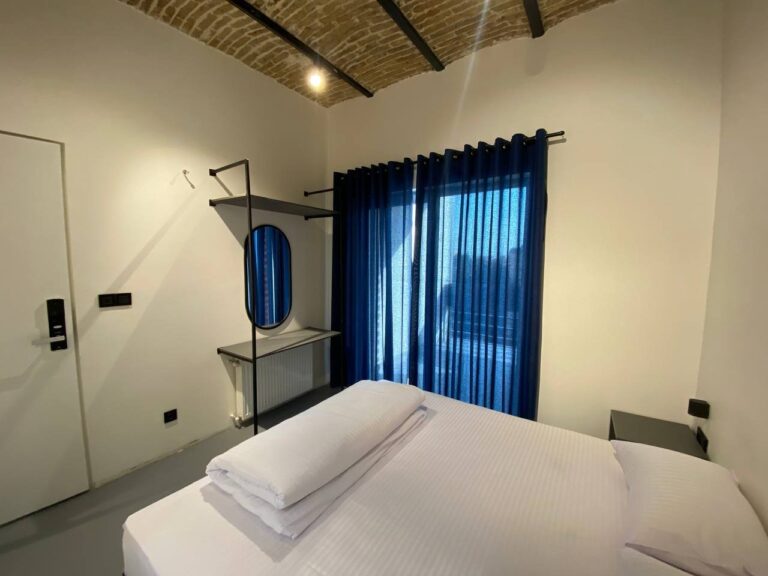 216da3ec-e3cf-4269-b701-29708d3cf67c