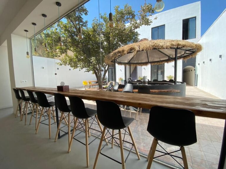 c75a60b1-352c-4a9d-959e-02d591bd24c7